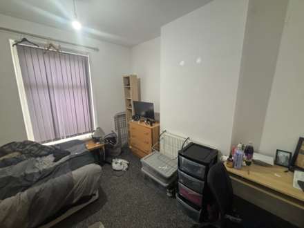 Cathays Terrace, Cathays, Cardiff, CF24 4HT, Image 15