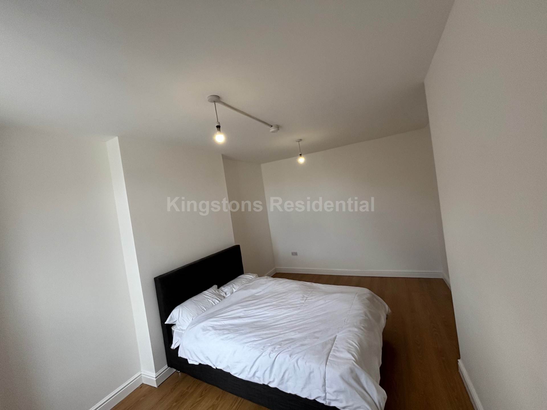 City Road, Roath, Image 6