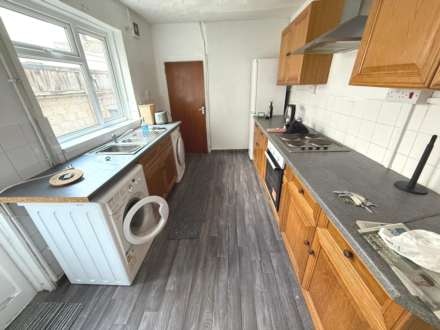 Wyeverne Road, Cathays, Cardiff, CF24 4BH