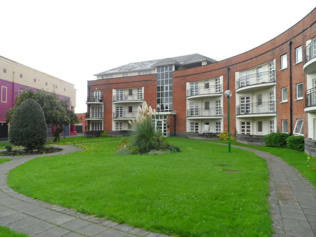 50 Carroll Village, Dundalk