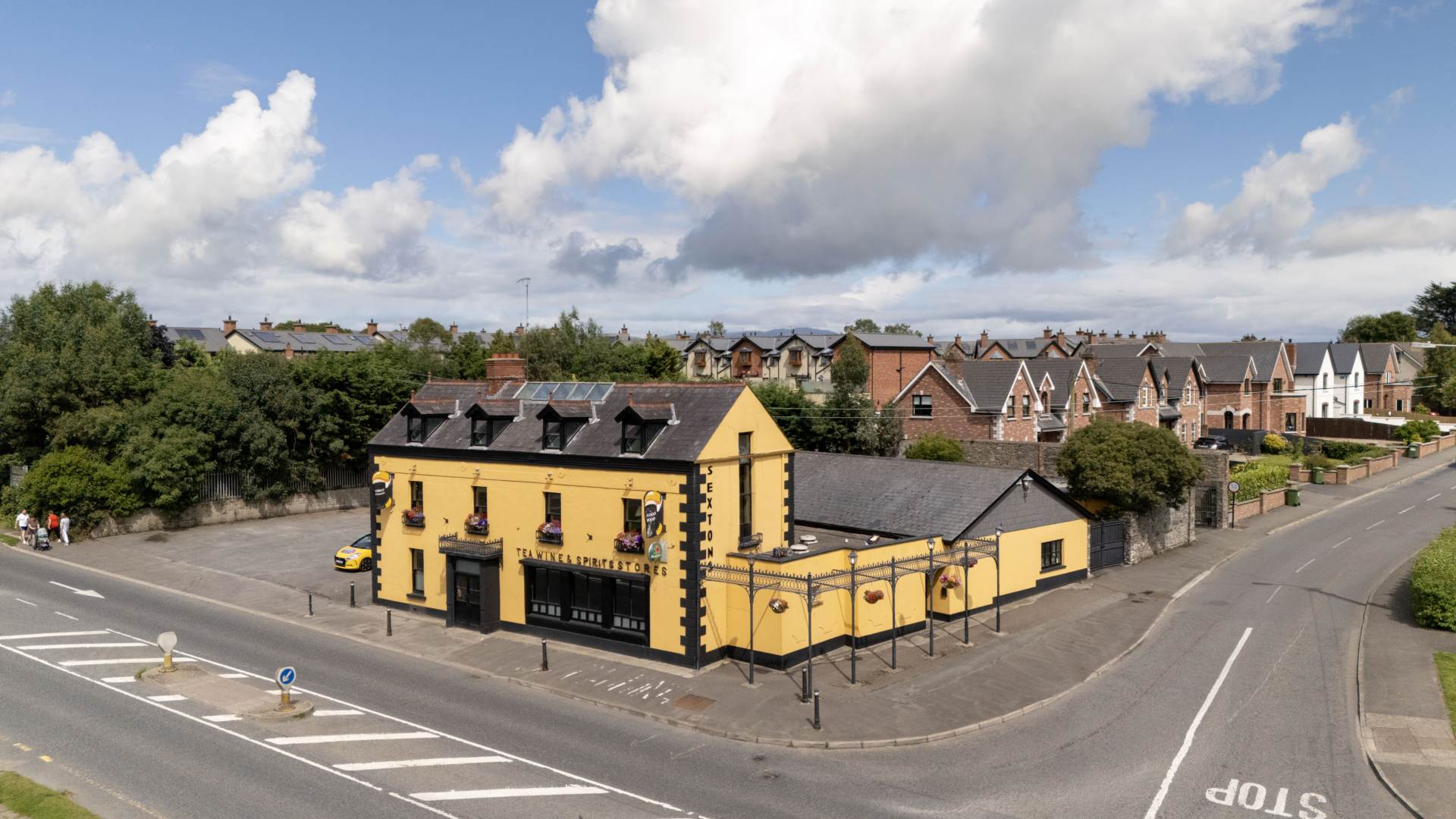 Sextons Road House Bar & Restaurant, Dublin Road, Dundalk, Co Louth, A91 PP28