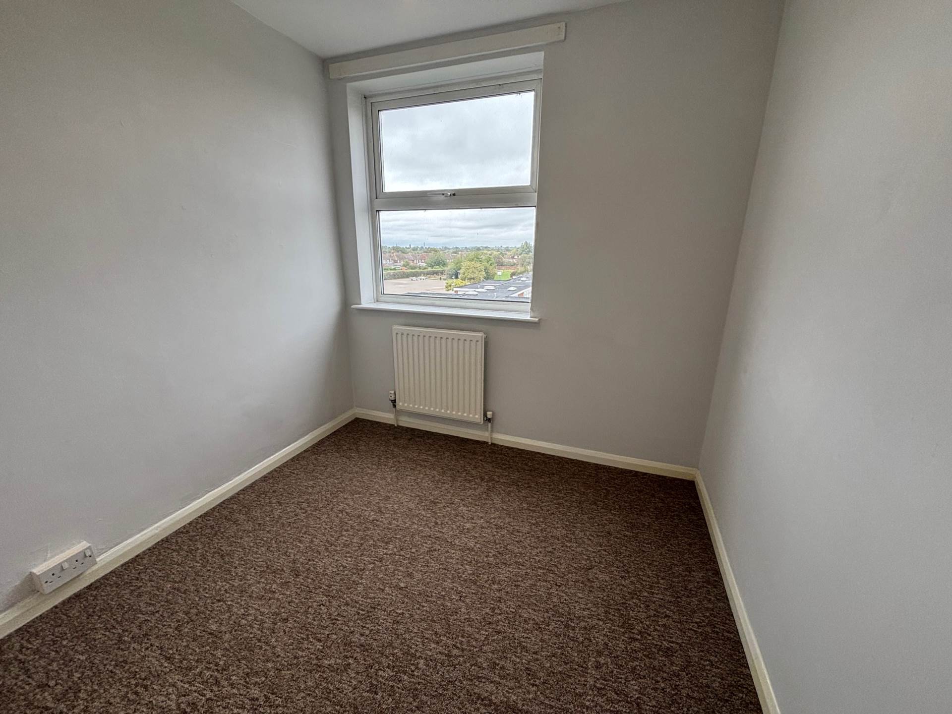 Broughton Avenue, Aylesbury, Image 8