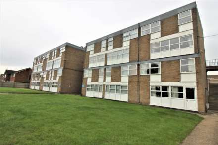 Broughton Avenue, Aylesbury, Image 1