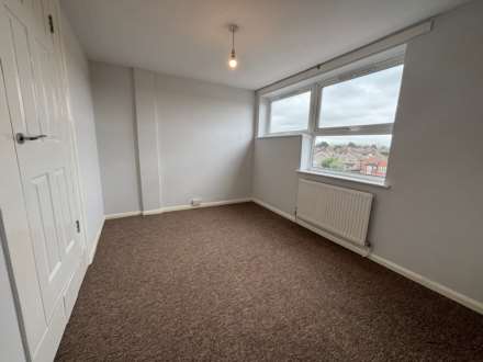 Broughton Avenue, Aylesbury, Image 7