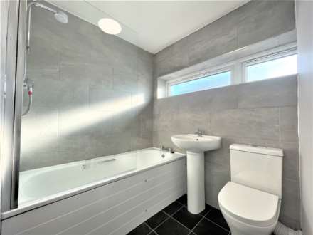 Parton Road, Aylesbury, Image 4