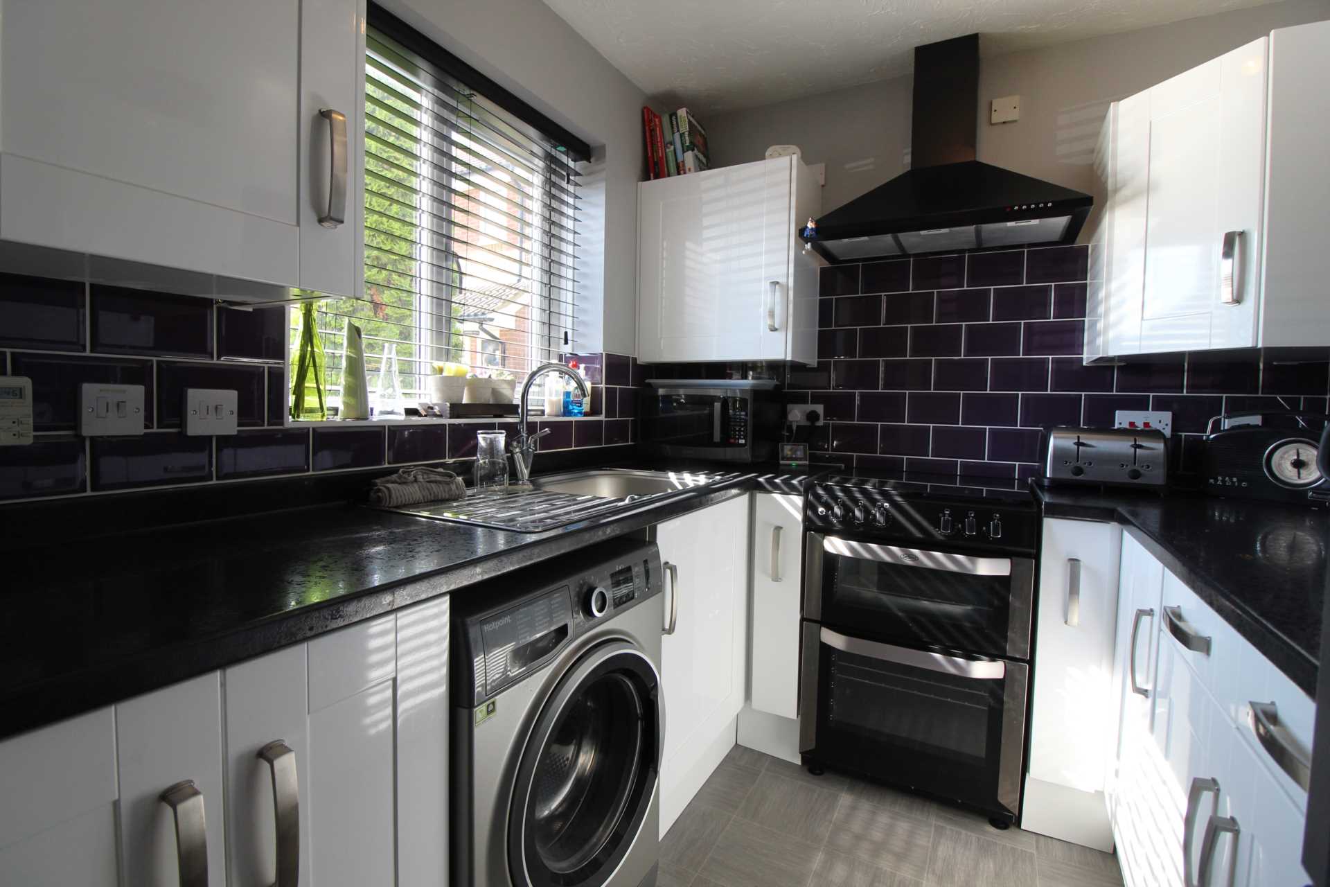 Harrow Close, Aylesbury, Image 4