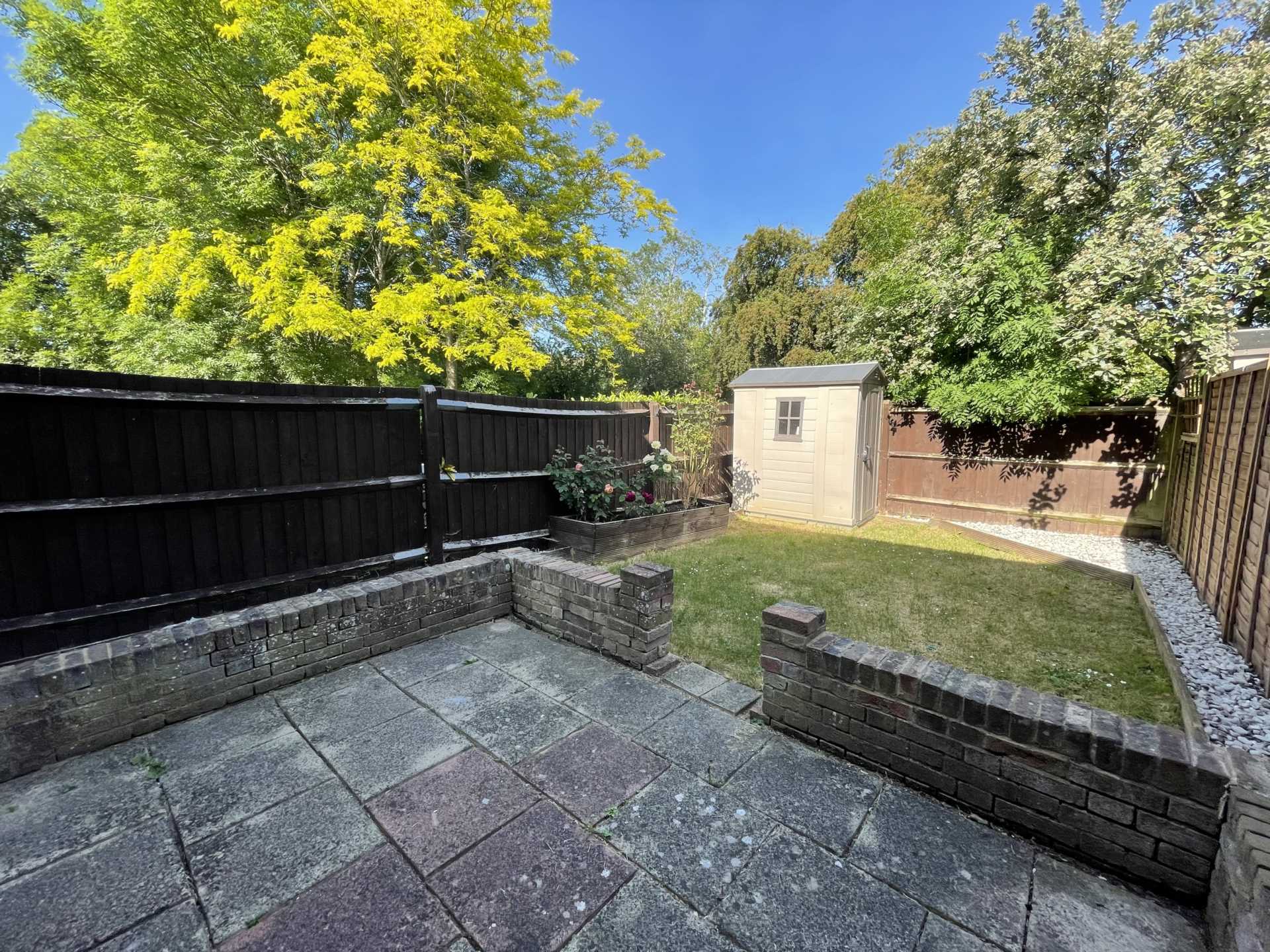 Harrow Close, Aylesbury, Image 9