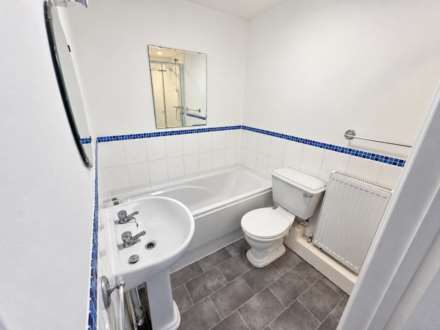 St Johns Street, Aylesbury, Image 8