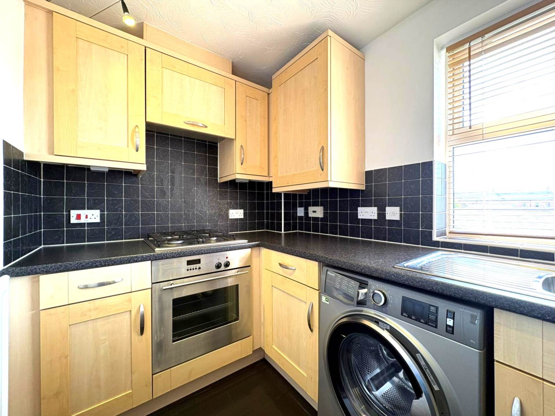 Crowell Mews, Aylesbury, Image 3