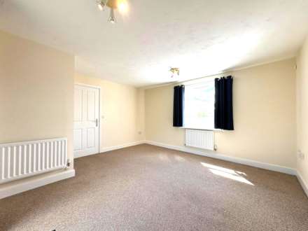 Crowell Mews, Aylesbury, Image 2