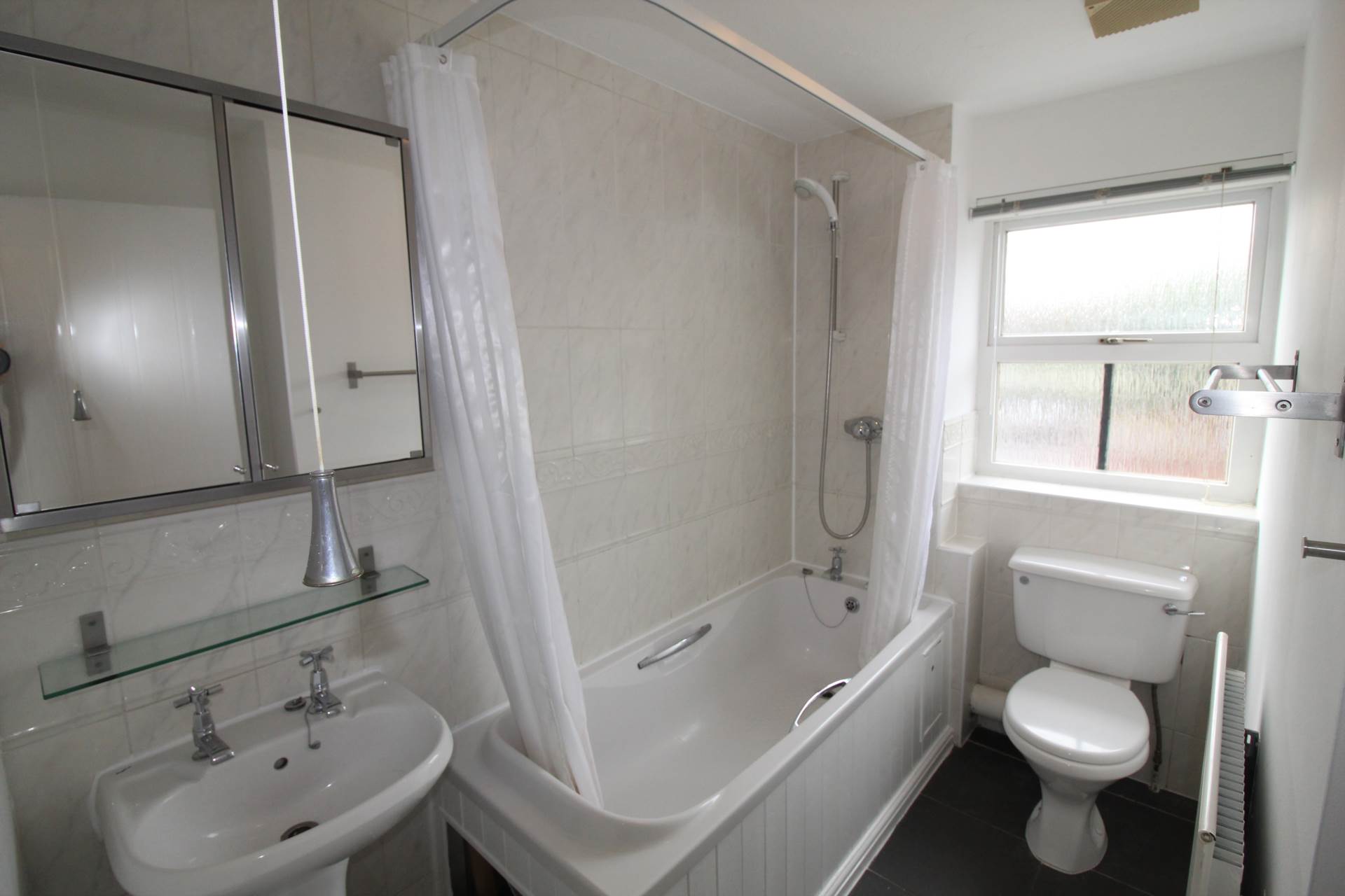 Horton Close, Aylesbury, Image 4