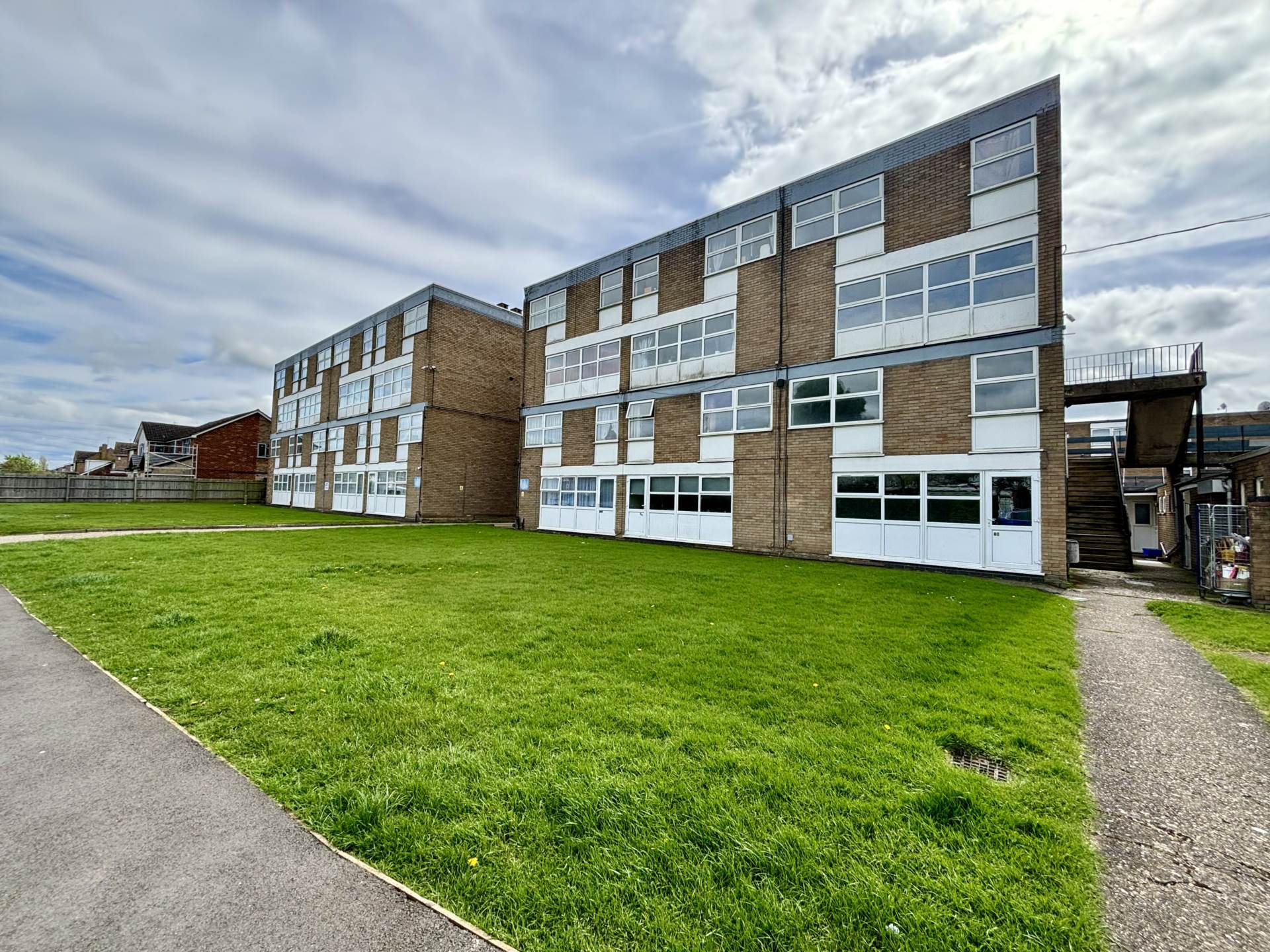 Broughton Avenue, Aylesbury, Image 1