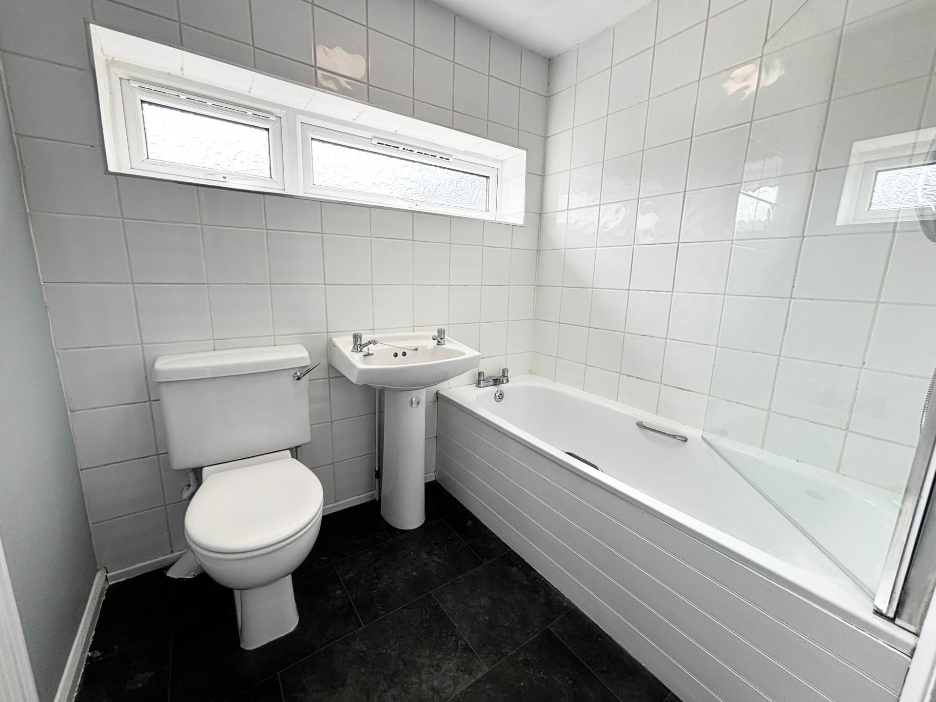 Broughton Avenue, Aylesbury, Image 5