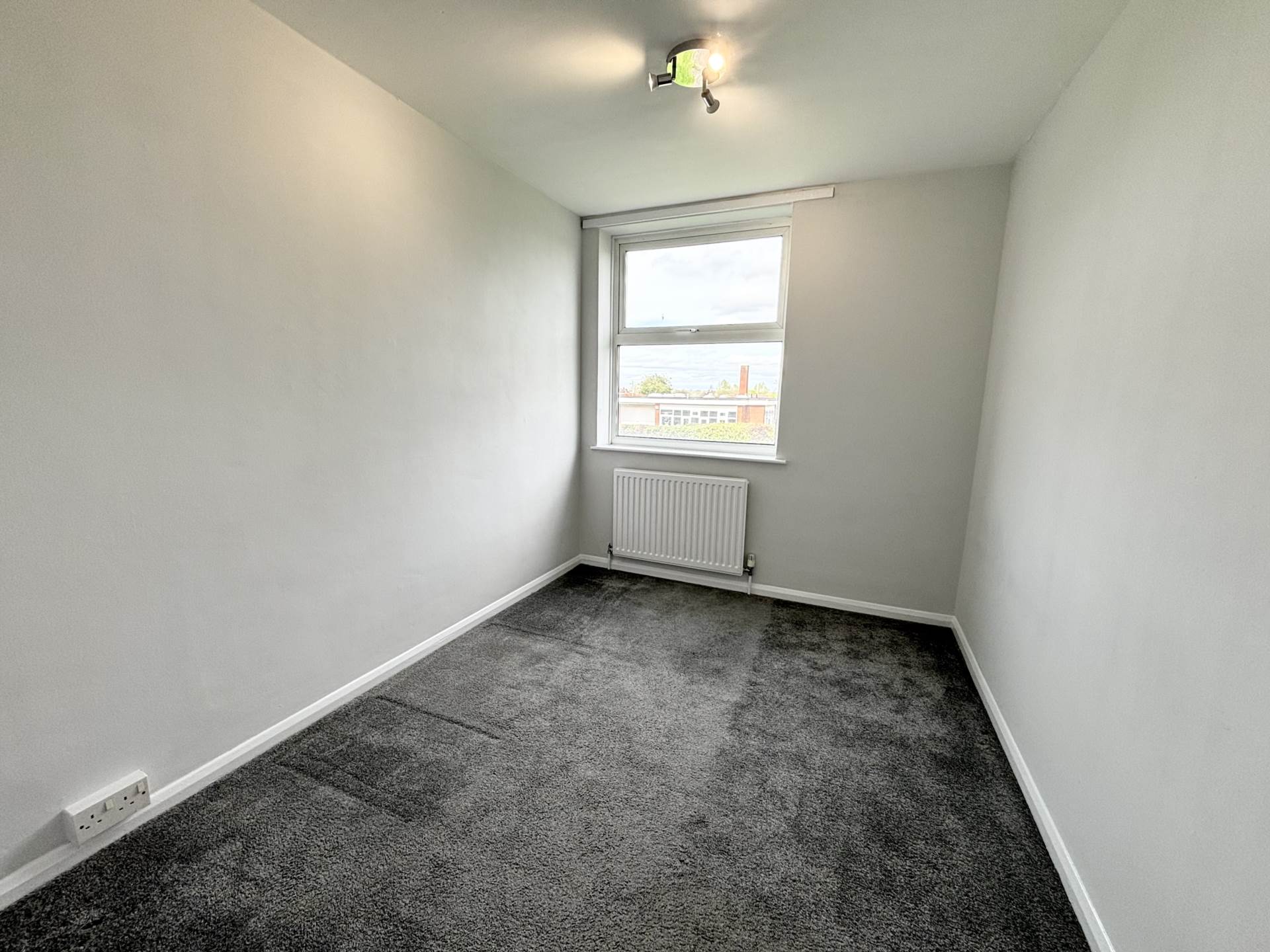 Broughton Avenue, Aylesbury, Image 8