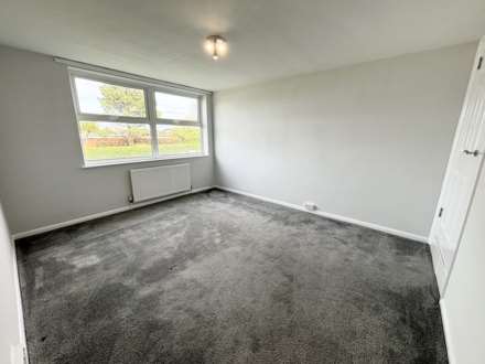 Broughton Avenue, Aylesbury, Image 7