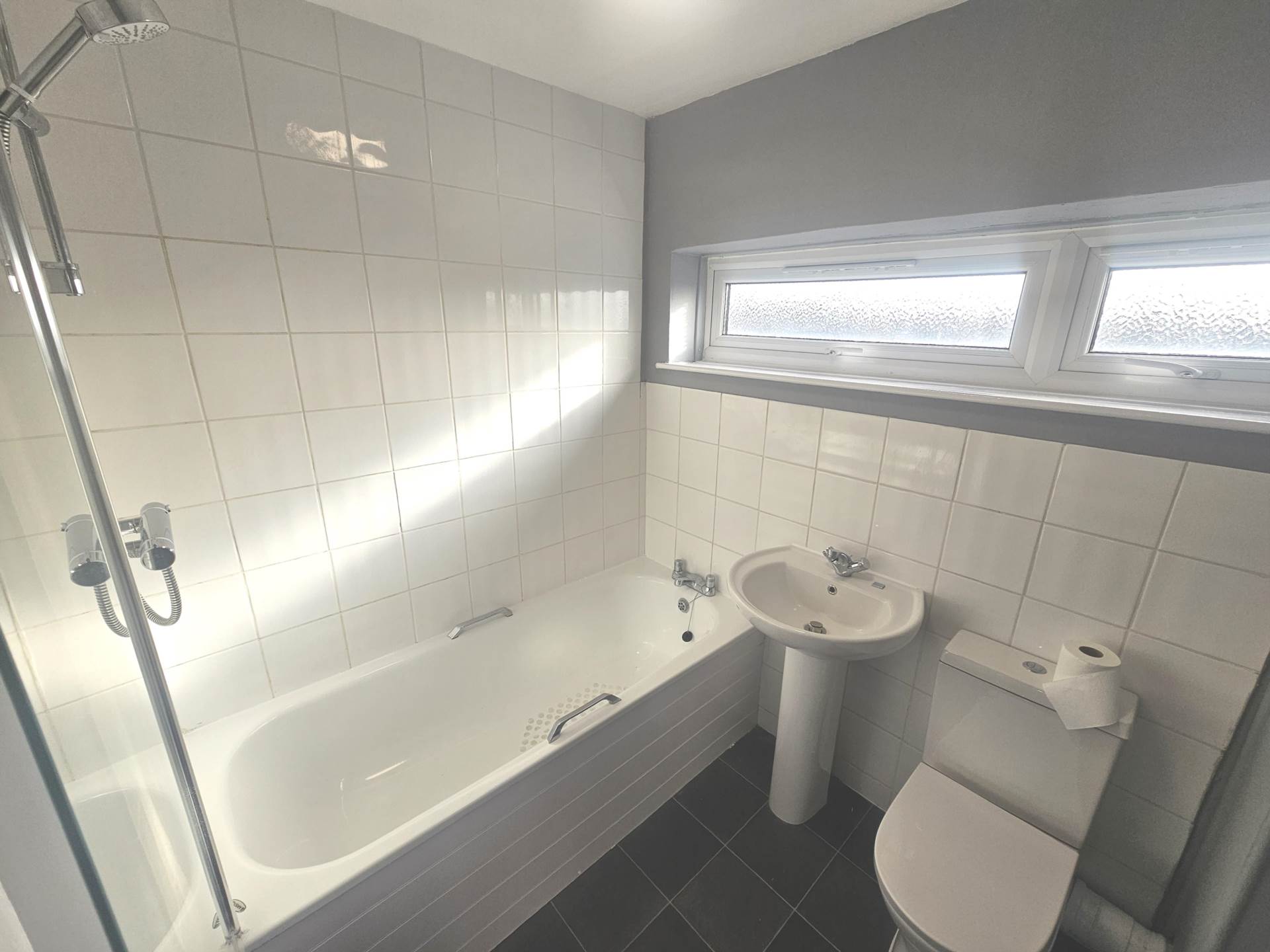 Broughton Avenue, Aylesbury, Image 3