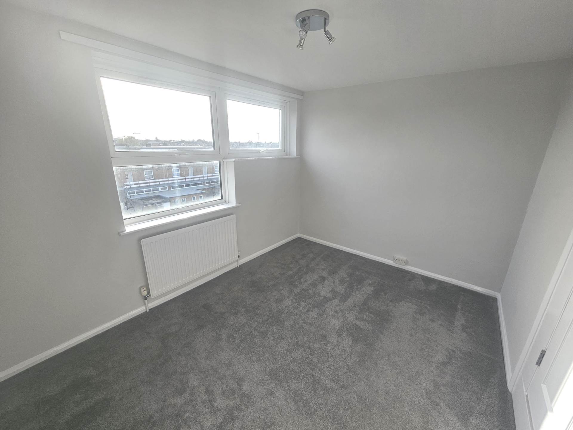 Broughton Avenue, Aylesbury, Image 4