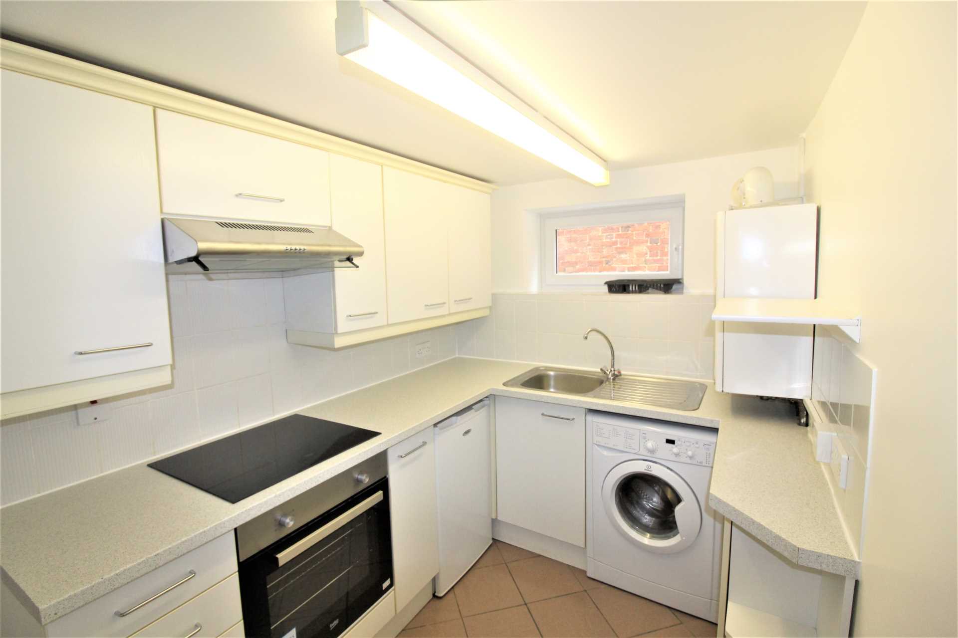 Springfield Road, Linslade, Image 2