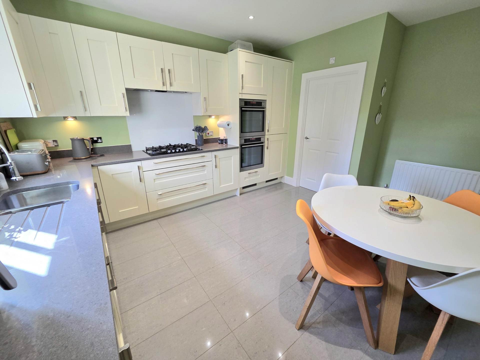 Siddington Drive, Aylesbury, Image 15