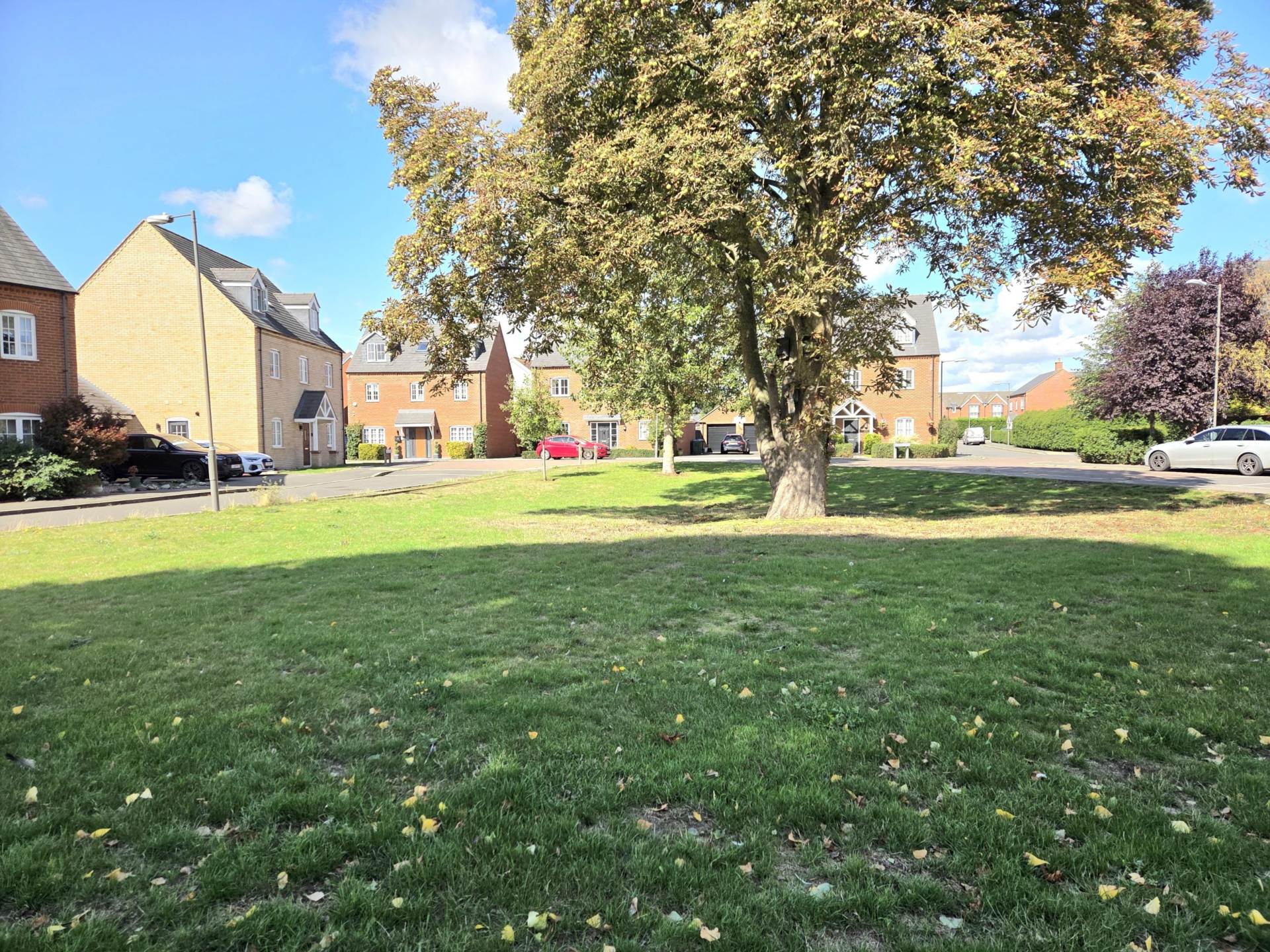 Siddington Drive, Aylesbury, Image 31