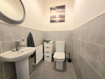 Siddington Drive, Aylesbury, Image 10