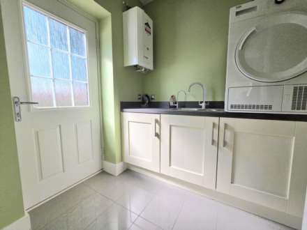 Siddington Drive, Aylesbury, Image 16