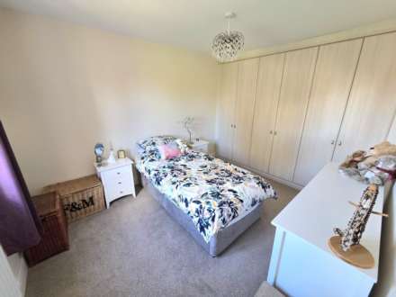 Siddington Drive, Aylesbury, Image 22