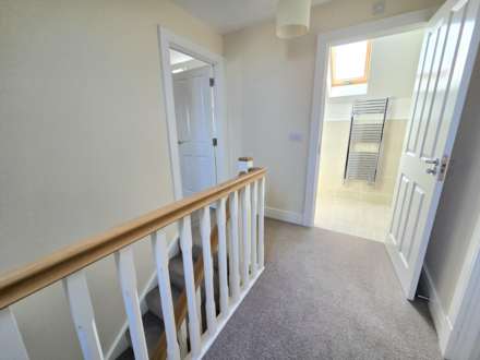 Siddington Drive, Aylesbury, Image 25