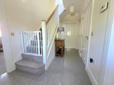Siddington Drive, Aylesbury, Image 9