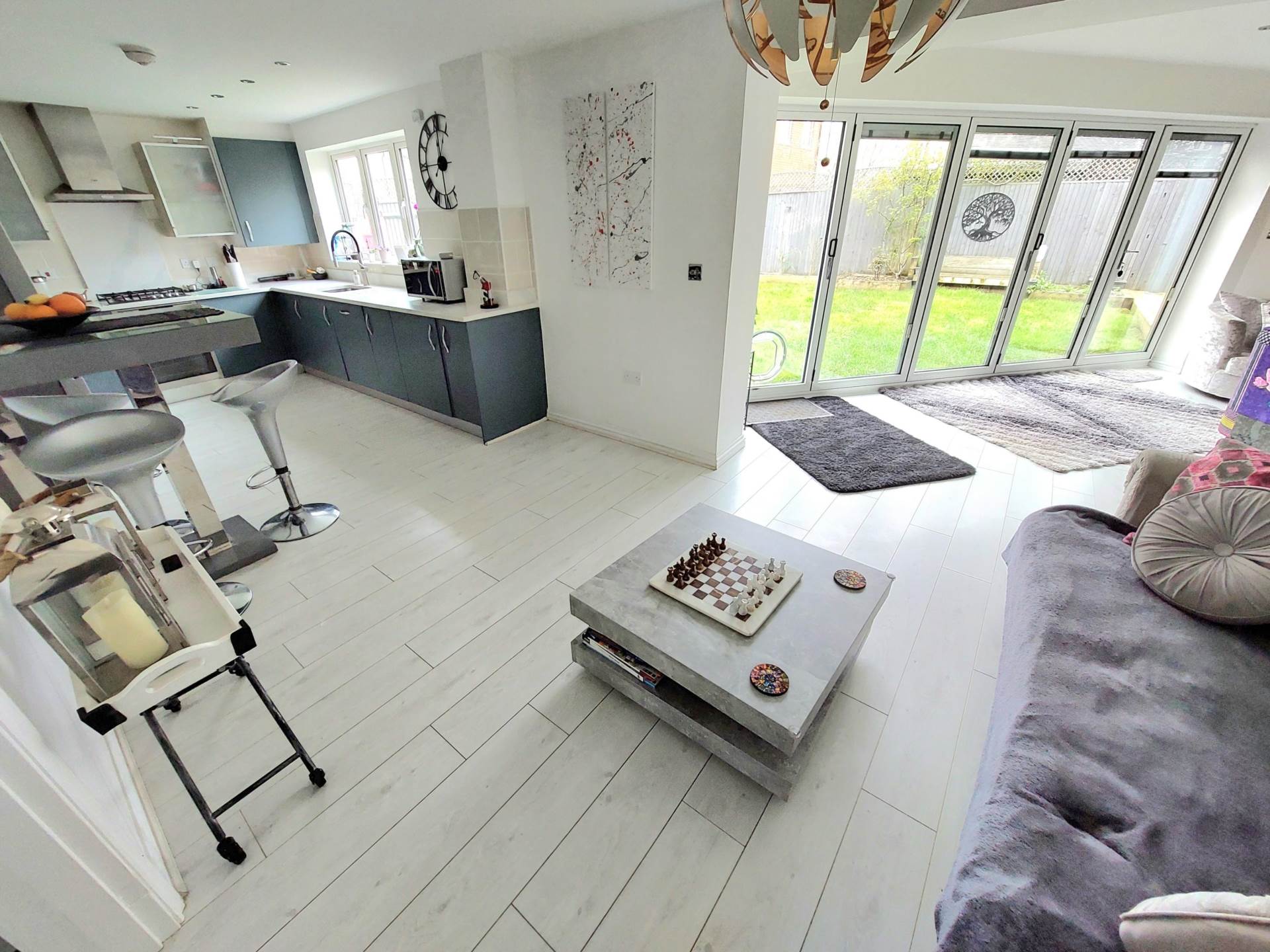 Sierra Drive, Aylesbury, Image 2