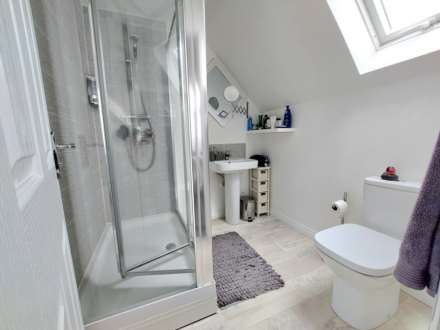 Sierra Drive, Aylesbury, Image 24