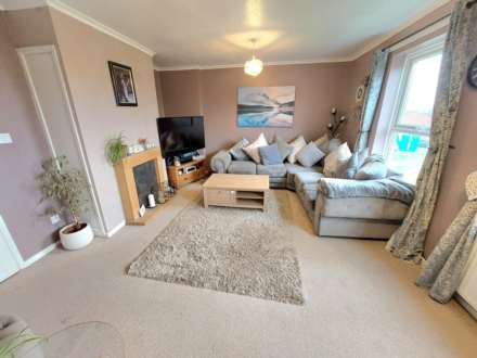 Ebble Close, Aylesbury, Image 10