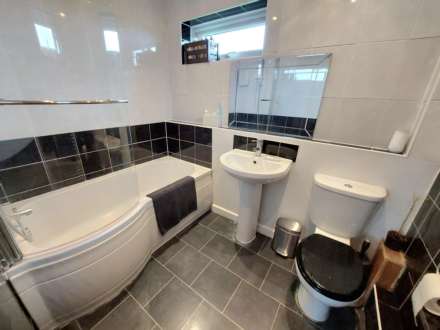 Ebble Close, Aylesbury, Image 6