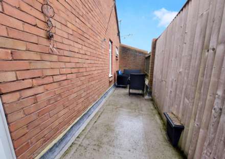 Ebble Close, Aylesbury, Image 7