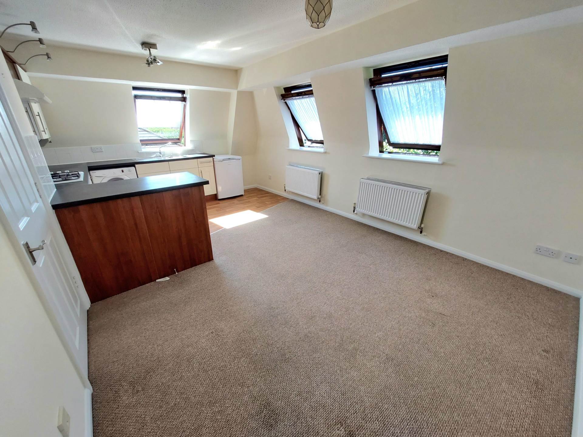 Dove House, Watermead, Image 5