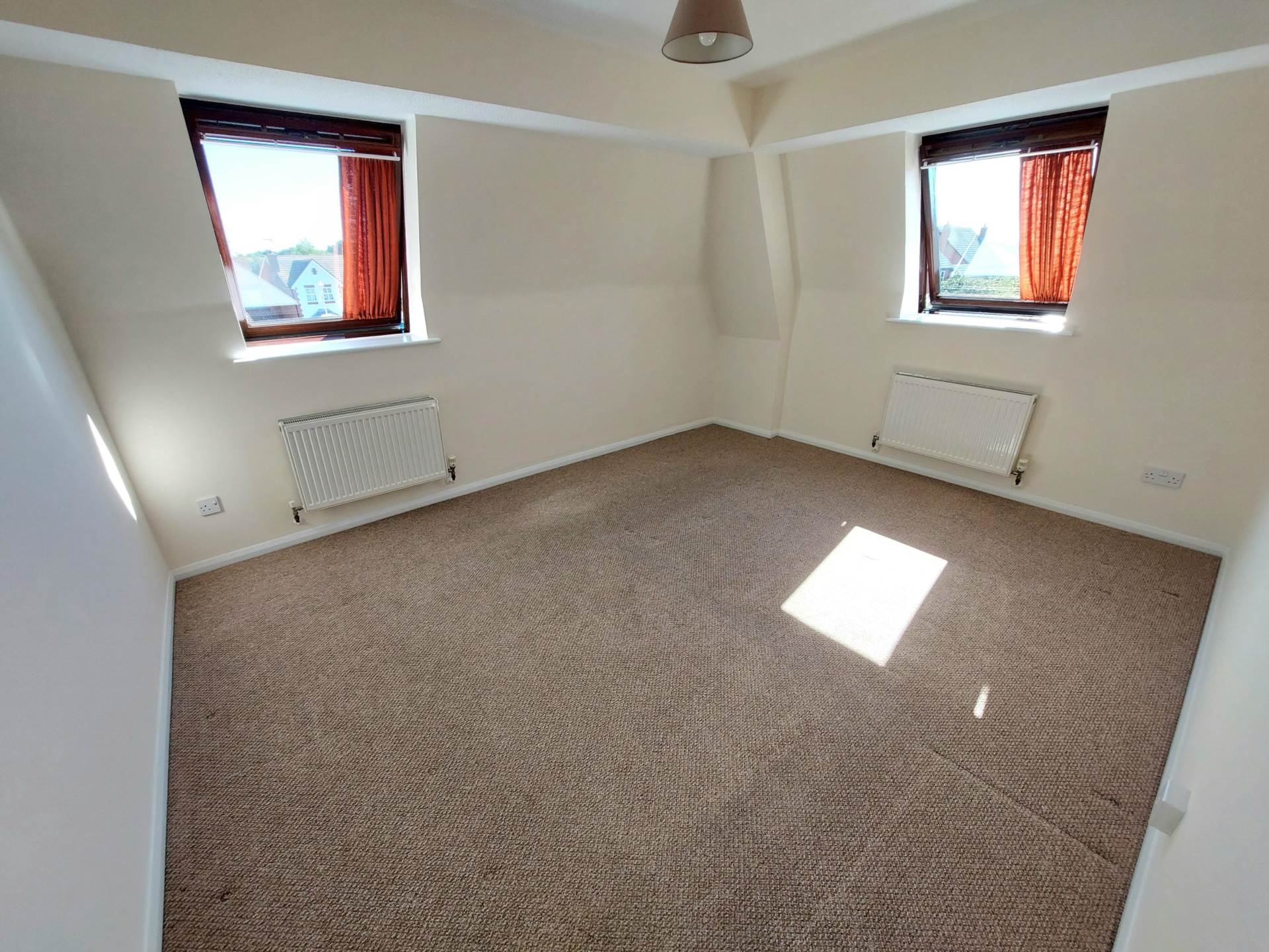 Dove House, Watermead, Image 6