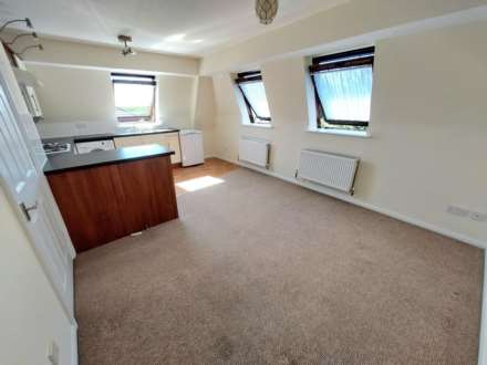 Dove House, Watermead, Image 5