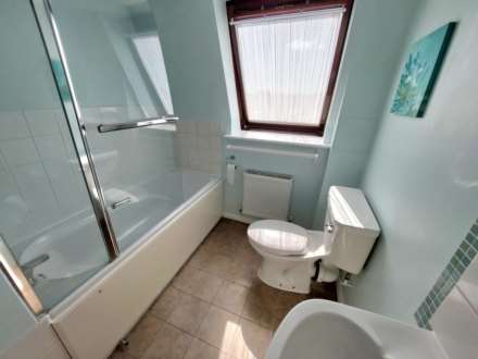 Dove House, Watermead, Image 7