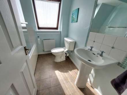 Dove House, Watermead, Image 8