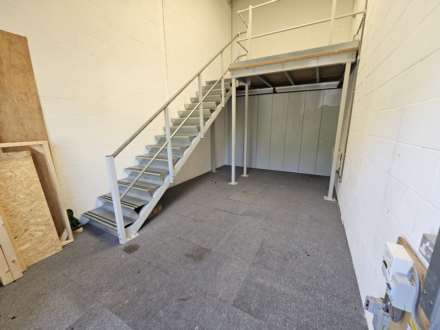 Smeaton Close, Aylesbury, Image 2