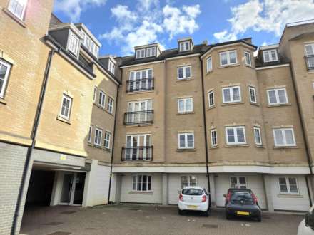 Magnon Court, Leighton Buzzard, Image 11