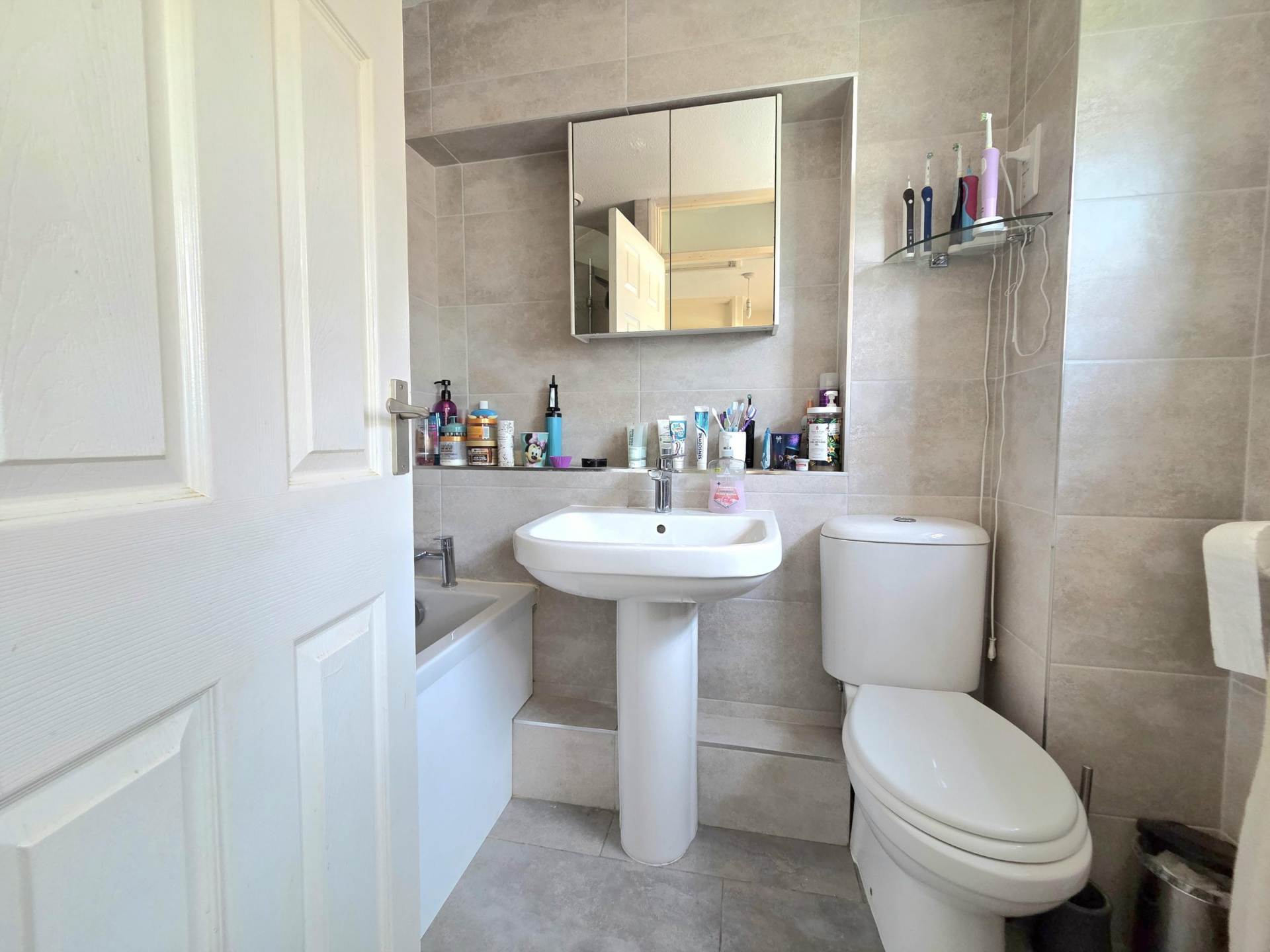Narbeth Drive, Aylesbury, Image 15