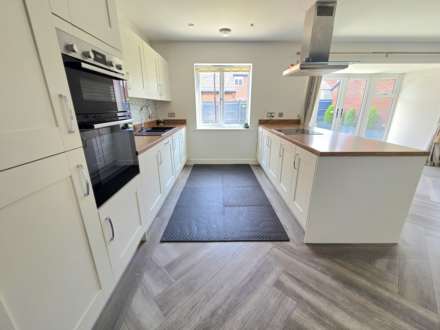 Gershwin Road, Stoke Mandeville, Aylesbury, Image 2
