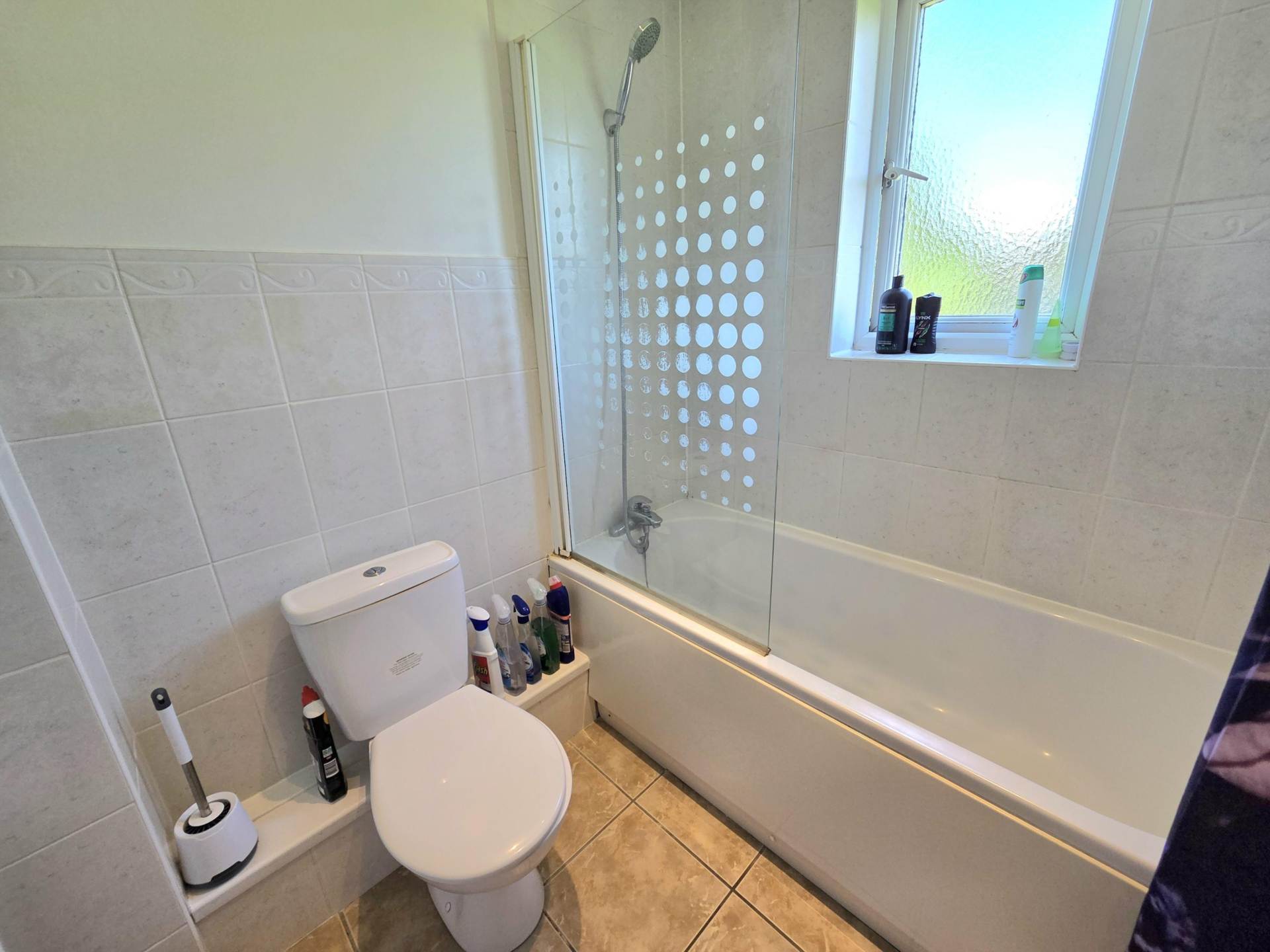 Cleveland Place, Aylesbury, Image 16