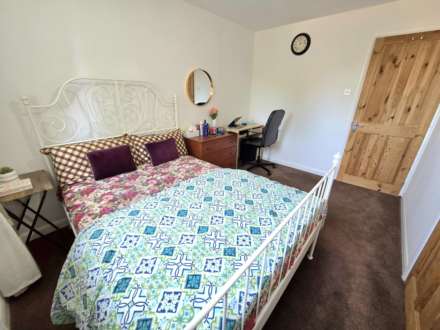 Cleveland Place, Aylesbury, Image 14