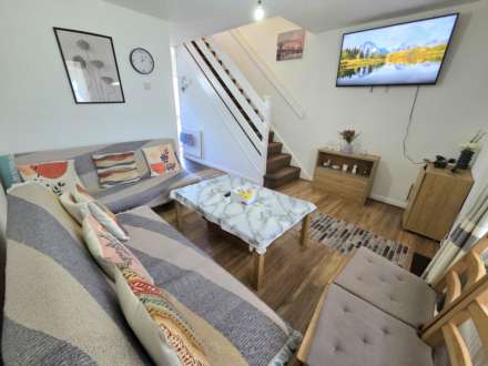 Cleveland Place, Aylesbury, Image 4