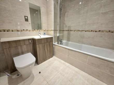 New Street, Aylesbury, Image 7