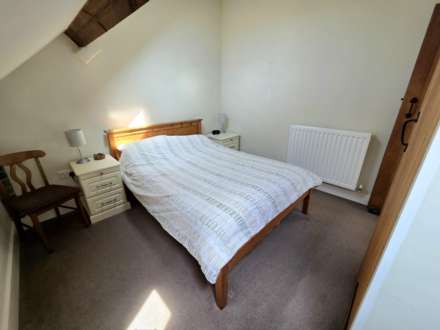 Rowden Farm Barns, Ledburn, Image 16