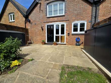 Rowden Farm Barns, Ledburn, Image 22