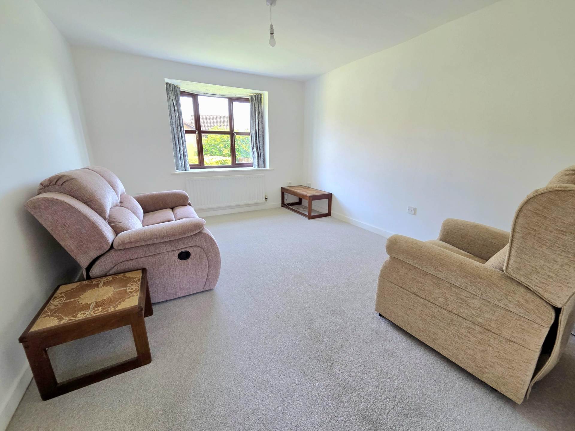 Epsom Grove, Bletchley, Image 2